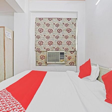 Oyo 27695 Hotel Relation Kanpur Bagian luar foto