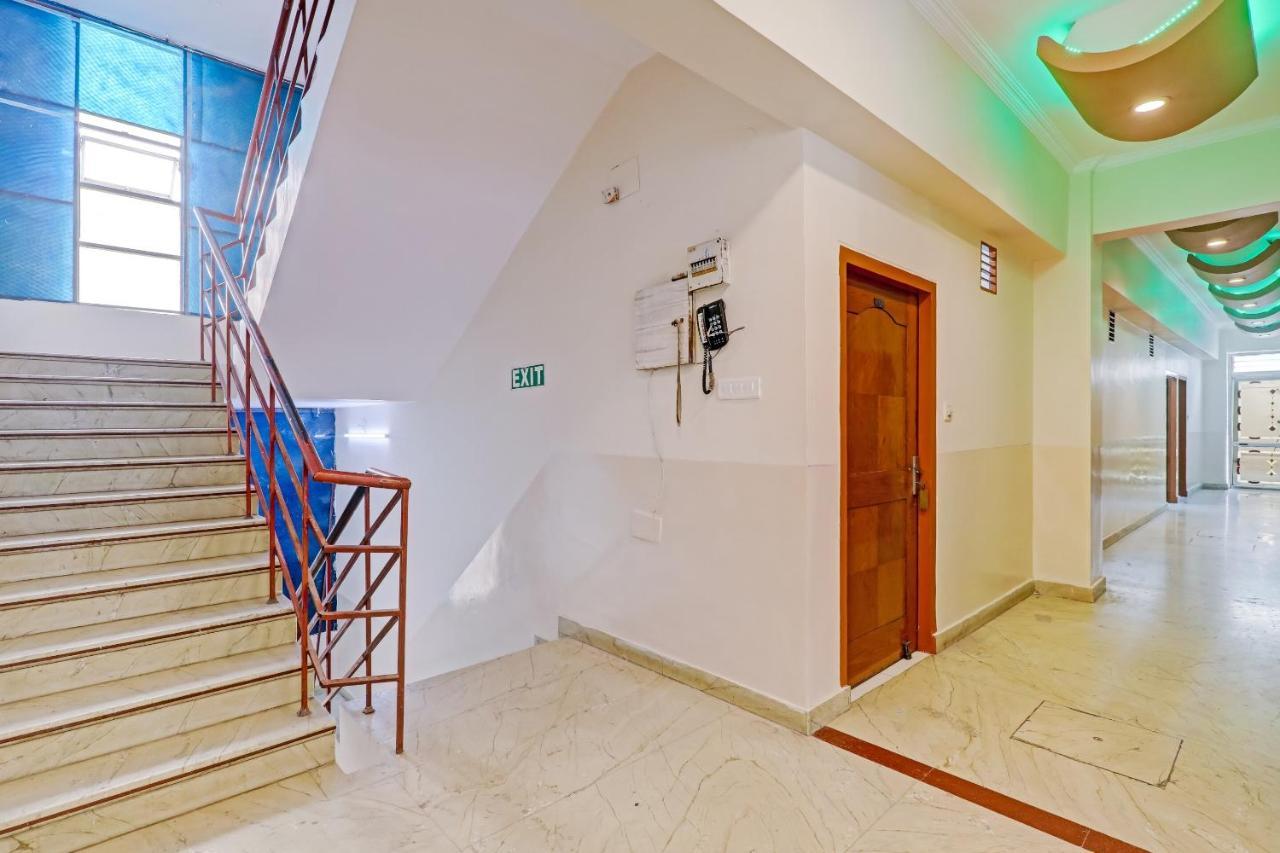 Oyo 27695 Hotel Relation Kanpur Bagian luar foto