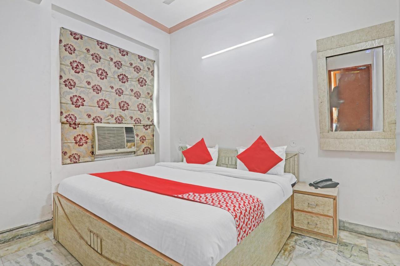 Oyo 27695 Hotel Relation Kanpur Bagian luar foto