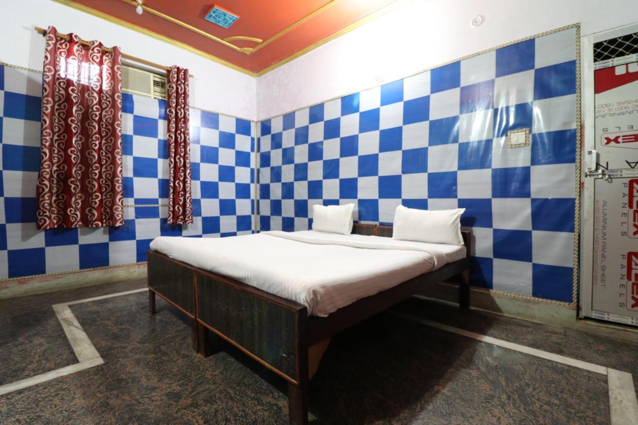 Oyo 27695 Hotel Relation Kanpur Bagian luar foto