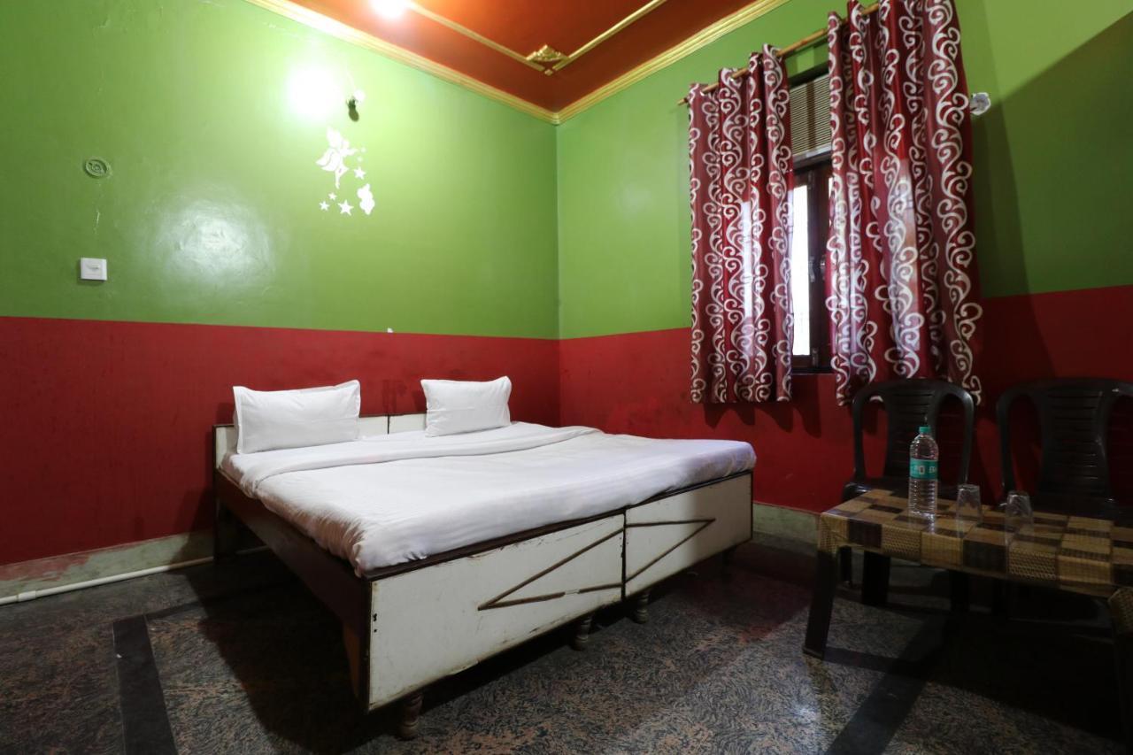 Oyo 27695 Hotel Relation Kanpur Bagian luar foto