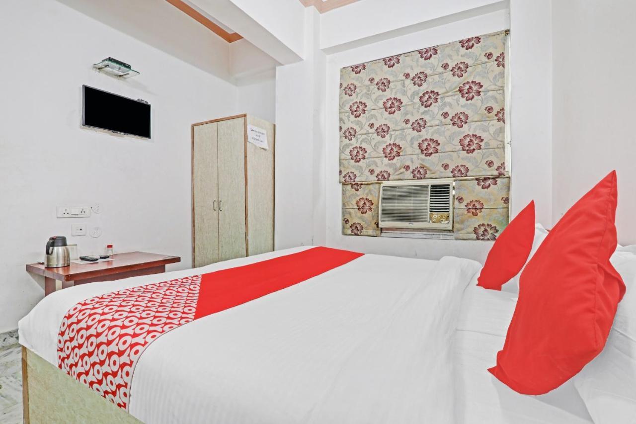 Oyo 27695 Hotel Relation Kanpur Bagian luar foto