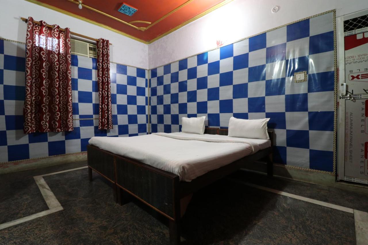 Oyo 27695 Hotel Relation Kanpur Bagian luar foto