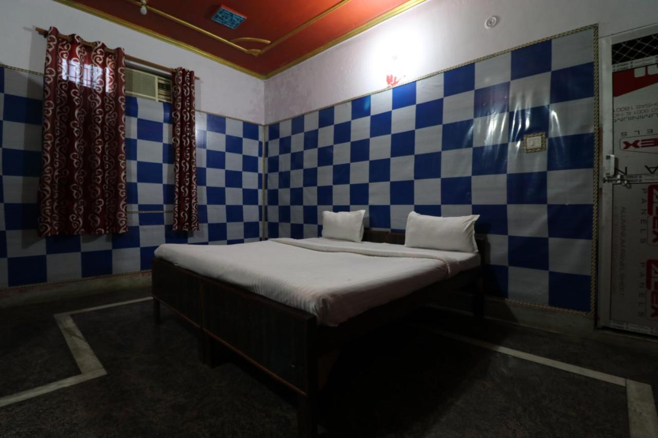 Oyo 27695 Hotel Relation Kanpur Bagian luar foto