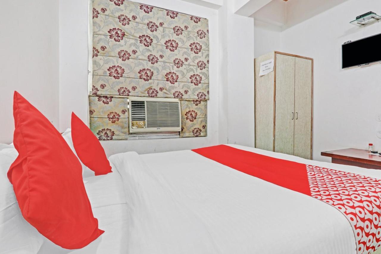 Oyo 27695 Hotel Relation Kanpur Bagian luar foto