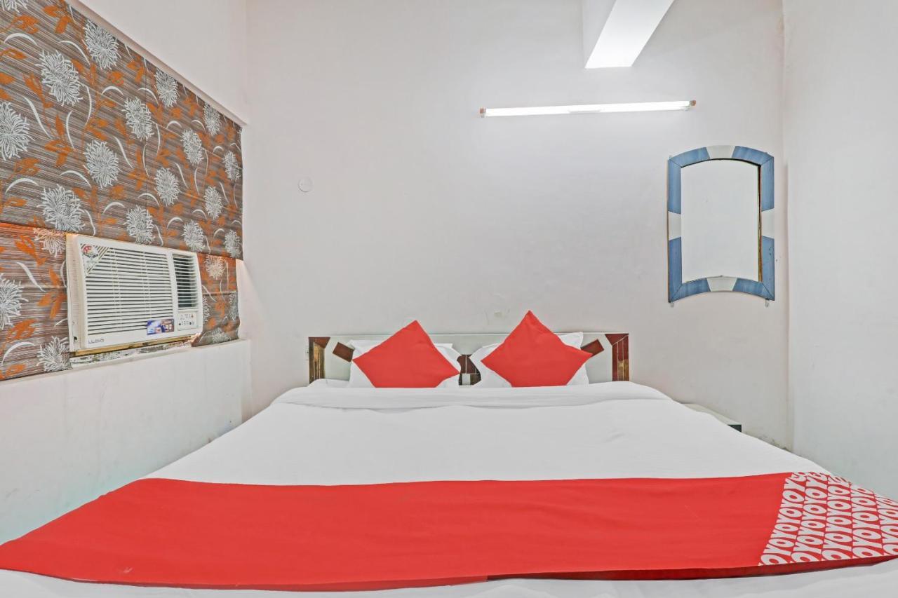 Oyo 27695 Hotel Relation Kanpur Bagian luar foto