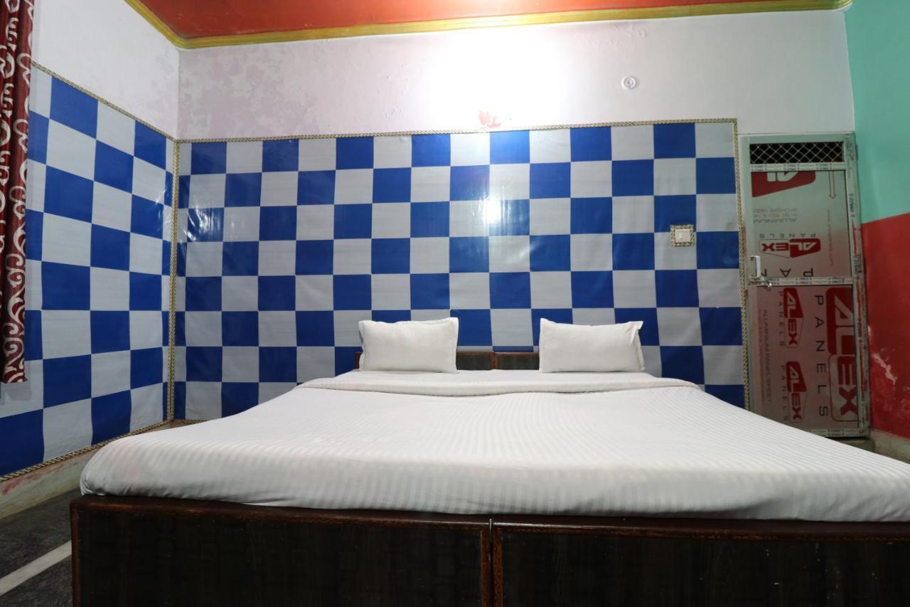 Oyo 27695 Hotel Relation Kanpur Bagian luar foto
