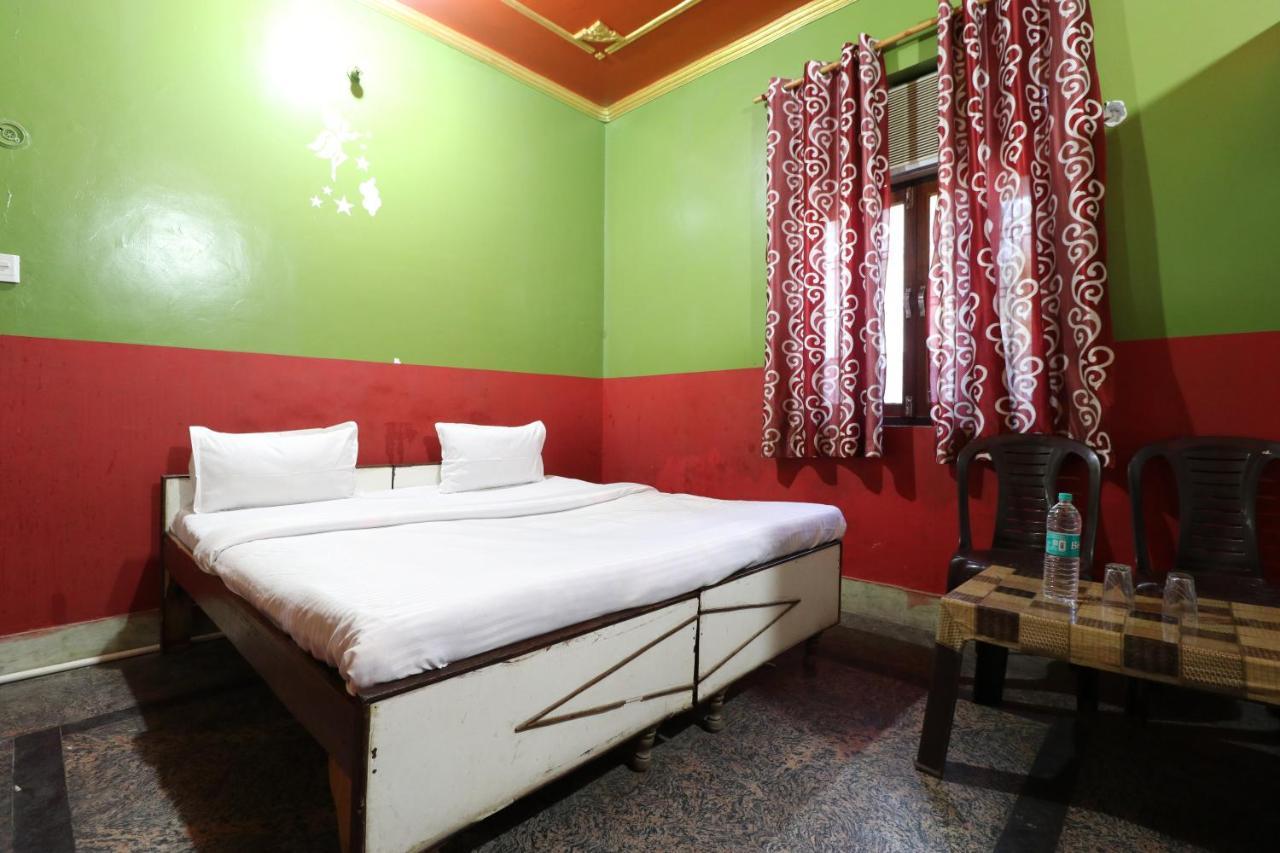 Oyo 27695 Hotel Relation Kanpur Bagian luar foto