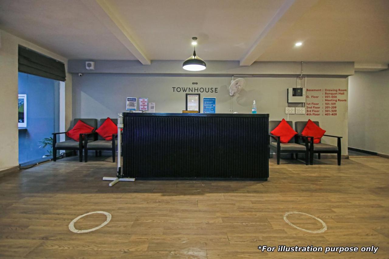 Oyo 27695 Hotel Relation Kanpur Bagian luar foto