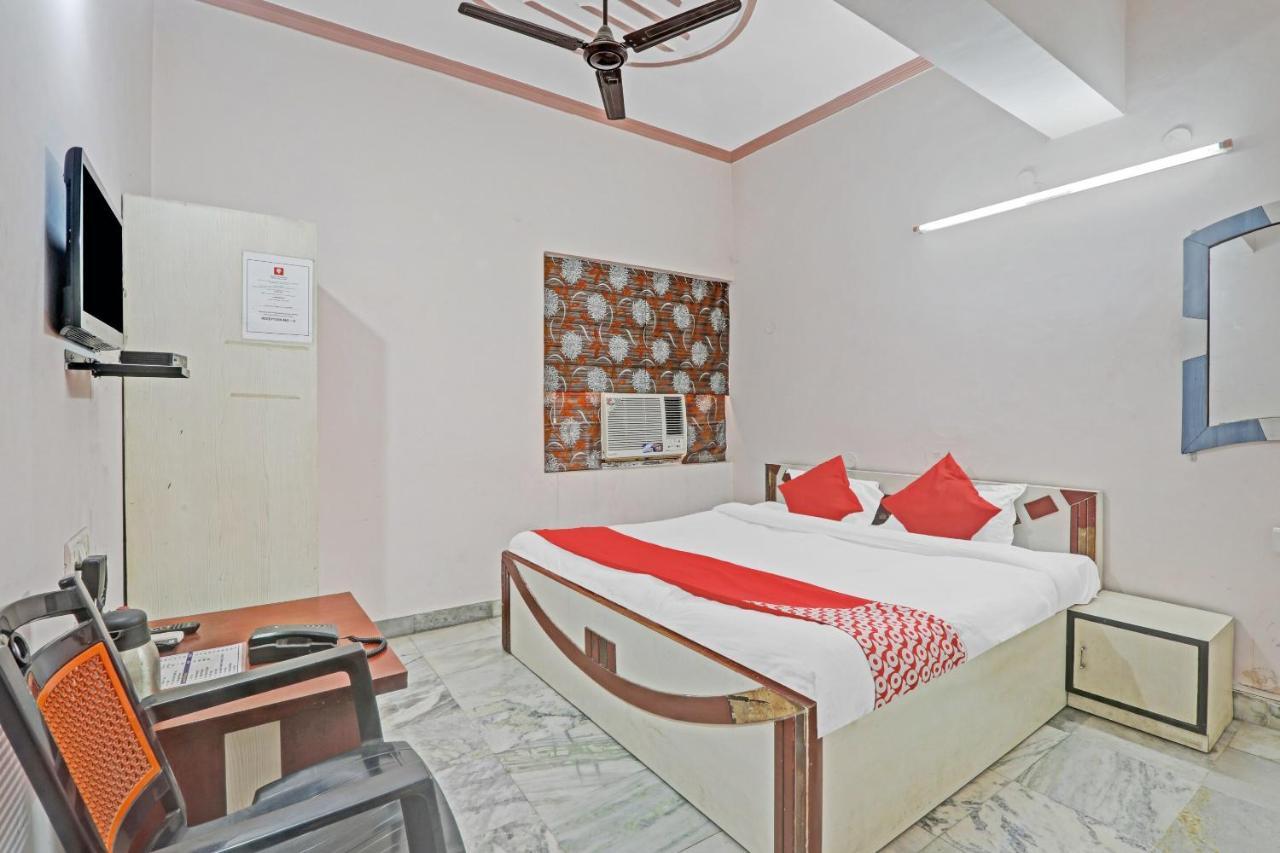 Oyo 27695 Hotel Relation Kanpur Bagian luar foto