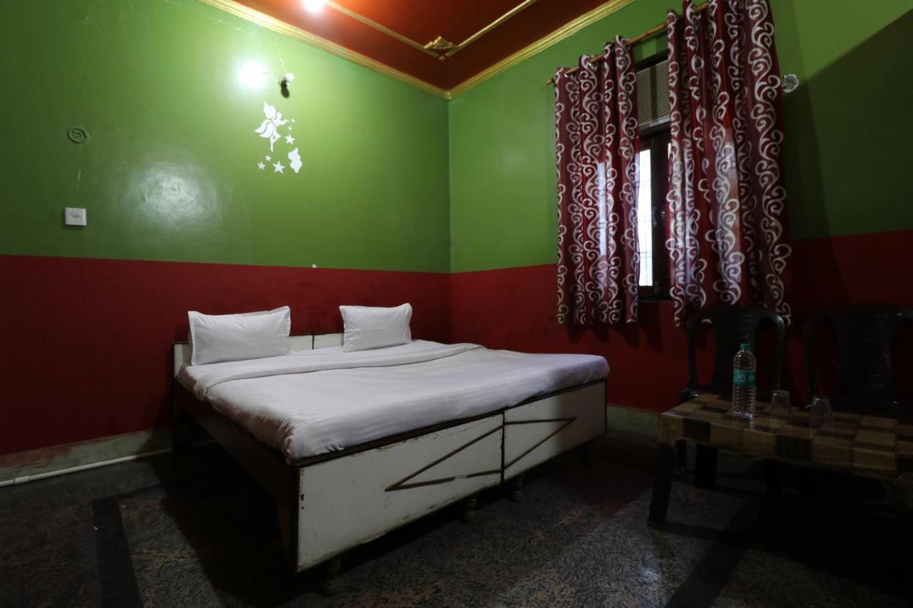 Oyo 27695 Hotel Relation Kanpur Bagian luar foto