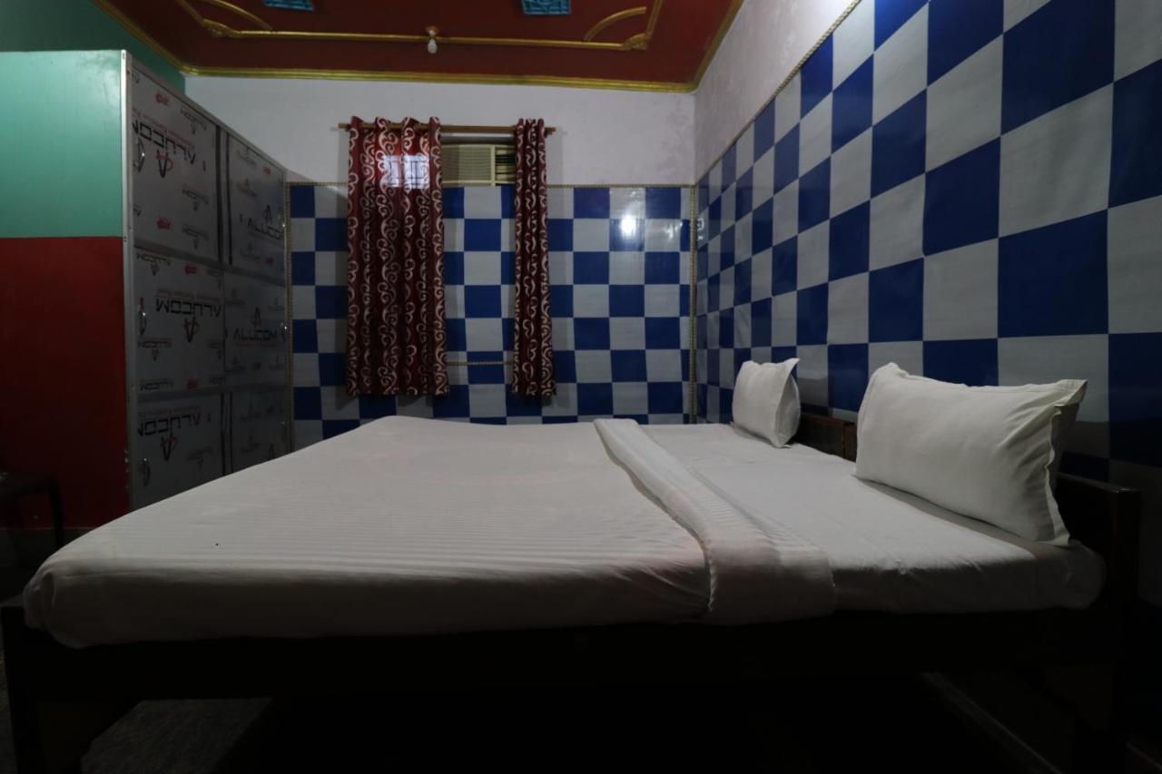 Oyo 27695 Hotel Relation Kanpur Bagian luar foto